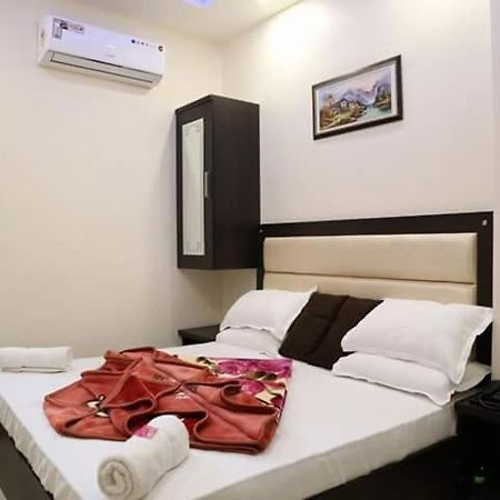 Hotel White Tulip Amritsar Exteriör bild